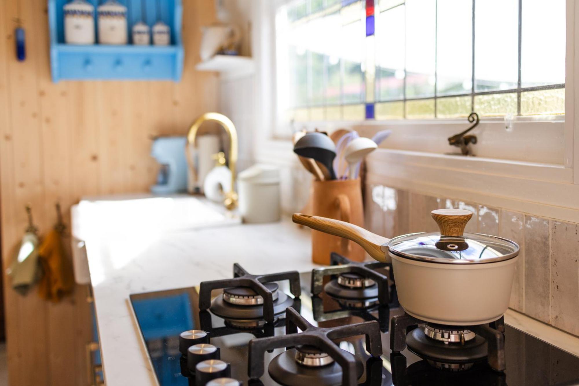 Casa de Férias Wegdromen Op De Veluwe In Romantische Rode Pipowagen